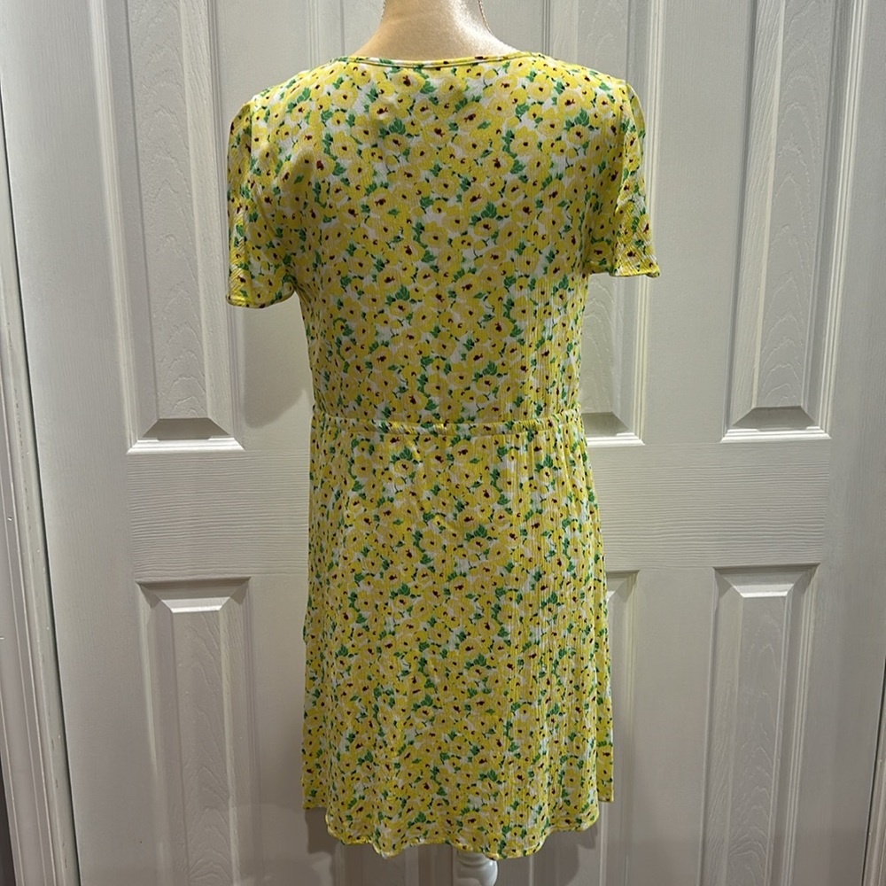 LOFT Floral Pintucked Side Tie Dress Small - Picture 8 of 14